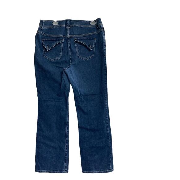 LANE BRYANT,Women’s boot cut jeans,Blue,Size 20, 5 pockets, Inseam:29.5 - Picture 2 of 11